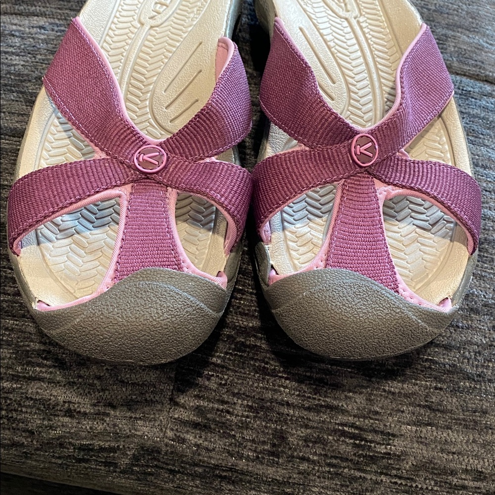 Keen Women’s Purple Slide Sandals with Gray Footbed - Picture 4 of 6